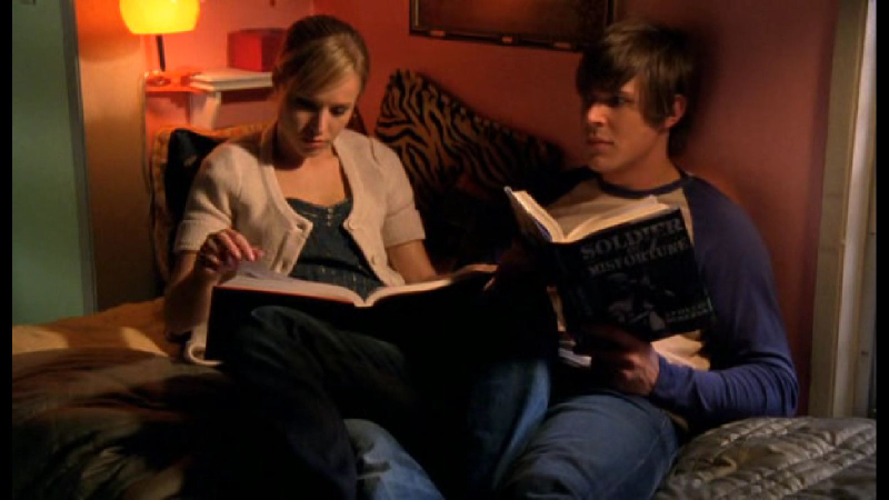 Illustration for article titled Veronica Mars: “I Know What You’ll Do Next Summer”/“Weevils Wobble But They Don’t Go Down”